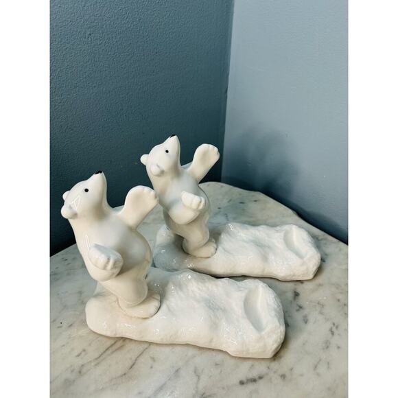 New Polar Bear White Ceramic Wine Bottle Holder Stand Rack Kitchen Bar Lodge - Picture 13 of 14